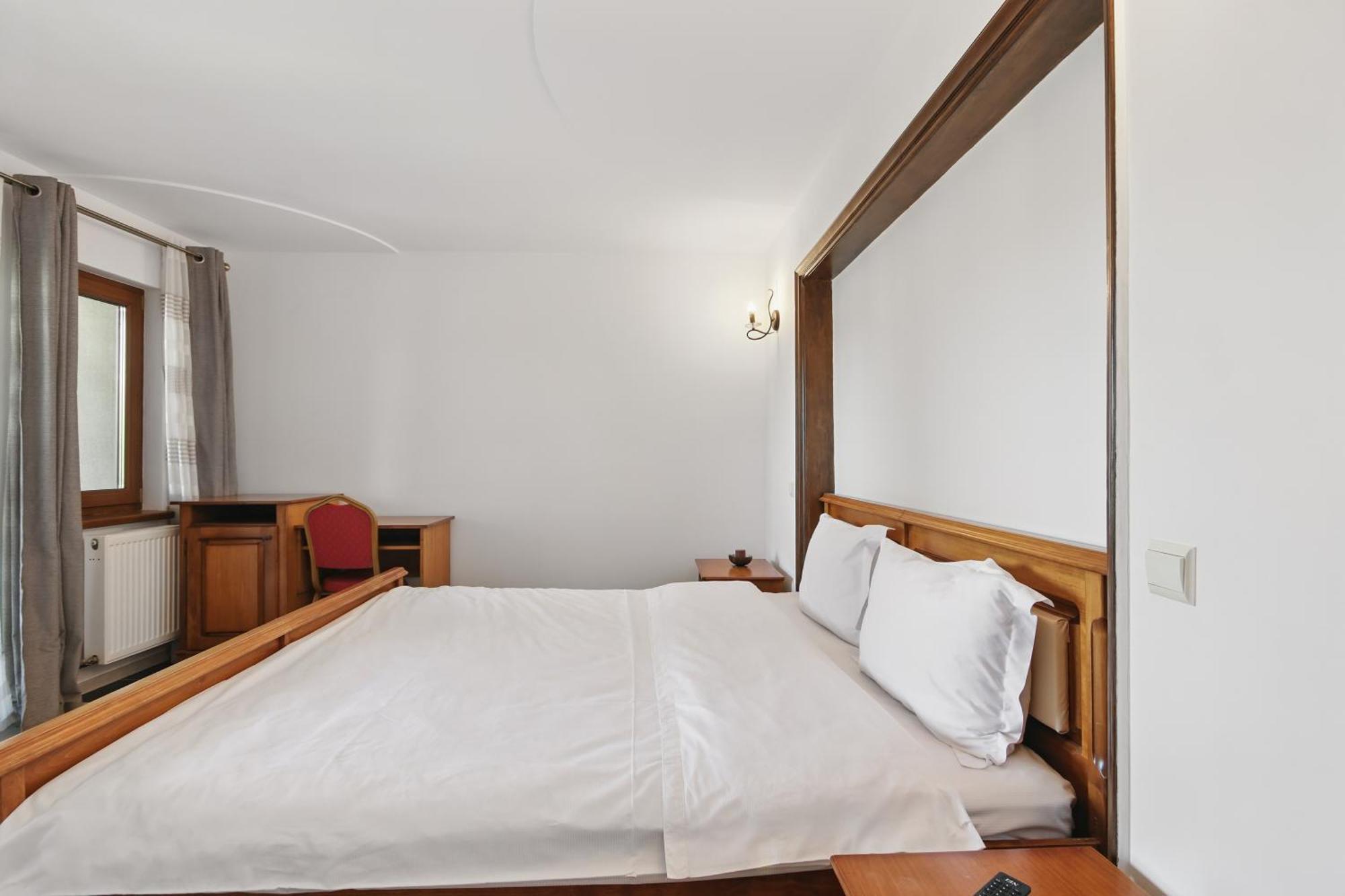 Casa Galand Hotel Parscov Kültér fotó